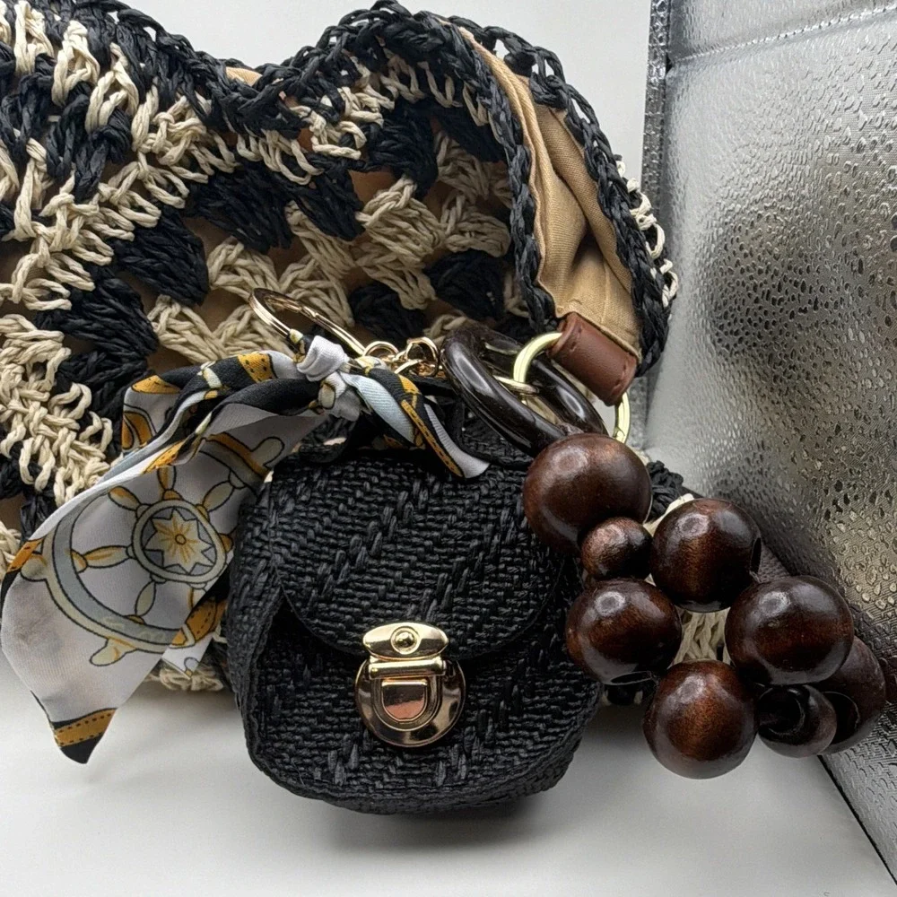 Black Woven Mini Bag Charm Key Chain, Floral Bow Accent, Gold Tone,‎ Women